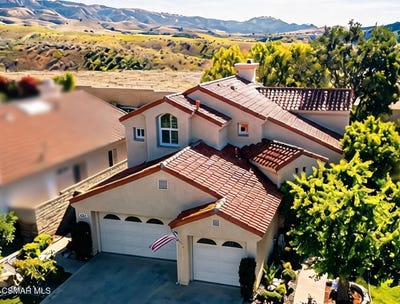 /international/us/7204-university-drive-moorpark-ca-110107845630/