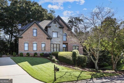 /international/us/12-bonnie-lane-ne-sandy-springs-ga-110120588838/