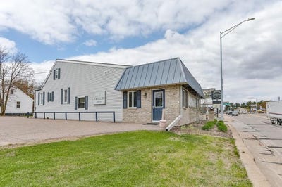 /international/us/2402-grand-avenue-wausau-wi-110107983381/