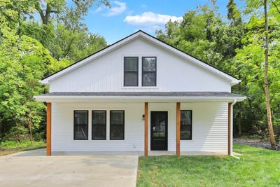 /international/us/13464-forest-road-ne-thornville-oh-110119559701/