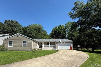/international/us/1327-morning-glory-drive-vandalia-il-110108743040/