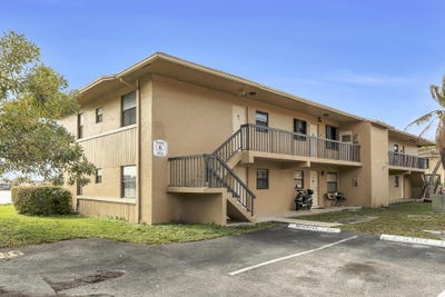 /international/us/6715-w-26th-drive-hialeah-fl-110107762515/