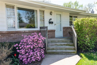 /international/us/321-se-9th-street-ankeny-ia-110107571901/
