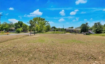/international/us/14706-vevey-drive-del-valle-tx-110108427157/