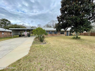 /international/us/107-rue-coupe-civique-carencro-la-110105875451/