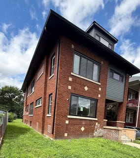 /international/us/15620-loomis-avenue-harvey-il-110110324917/