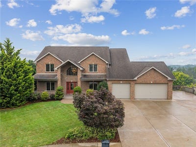 /international/us/626-oakcrest-dr-north-huntingdon-pa-110101145464/?lang=en