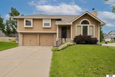 /international/us/14504-j-circle-omaha-ne-110108476375/