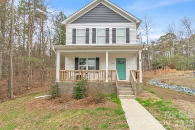 /international/us/518-lake-head-road-norwood-nc-110103478236/