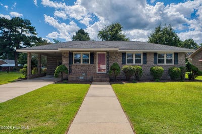 /international/us/207-crescent-drive-hertford-nc-110110066368/
