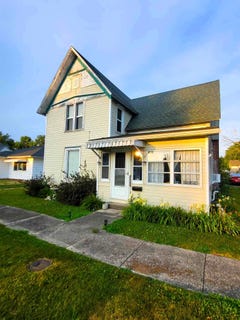 /international/us/325-n-jefferson-street-brook-in-110100861677/