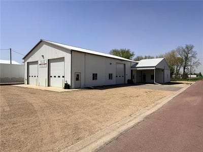 /international/us/211-8th-street-walnut-grove-mn-110108069035/
