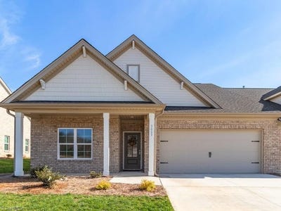 /international/us/3607-townland-circle-clemmons-nc-110099122363/