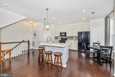 /international/us/6200-murray-terrace-frederick-md-110101259038/