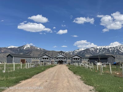 /international/us/5860-bitter-creek-road-afton-wy-110099368158/