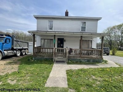 /international/us/83-3rd-street-bretz-wv-110107244578/