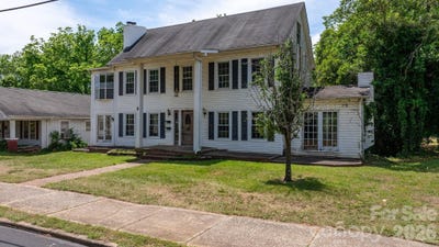 /international/us/160-164-arlington-street-forest-city-nc-110108017476/