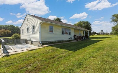 /international/us/820-s-main-street-lansing-ks-110100396754/?lang=en