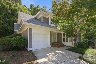 /international/us/13-whitburn-place-durham-nc-110120720916/