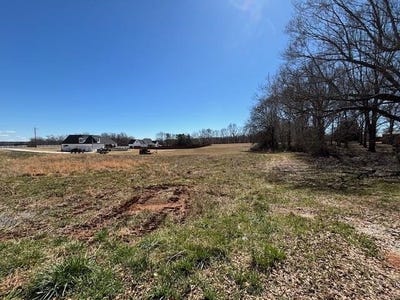 /international/us/140-meeting-house-road-gaffney-sc-110098616233/