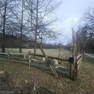 /international/us/7640-s-eastland-road-middleburg-heights-oh-110106276913/