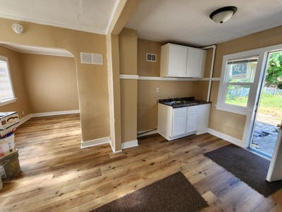/international/us/3206-n-44th-st-milwaukee-wi-110100892544/?lang=en