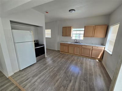 /international/us/5004-e-side-avenue-dallas-tx-110107195267/