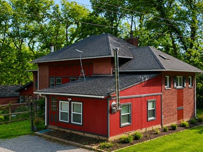 /international/us/483-e-1300-n-road-monticello-il-110108469322/