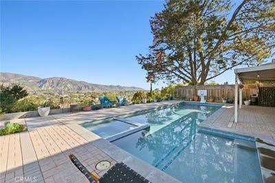 /international/us/468-e-view-santa-paula-ca-110119332551/