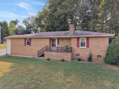 /international/us/1033-sanderson-drive-hopkinsville-ky-110110296185/