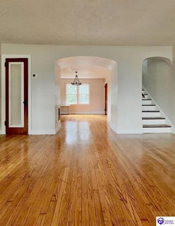/international/us/111-highland-avenue-vine-grove-ky-110101023826/?lang=en
