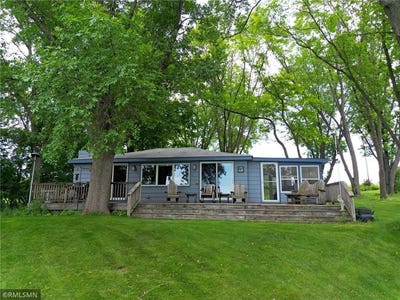 /international/us/8243-greer-avenue-nw-maple-lake-mn-110100394132/?lang=en