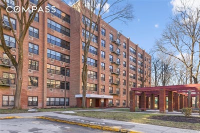 /international/us/75-34-bell-boulevard-queens-ny-110106281977/