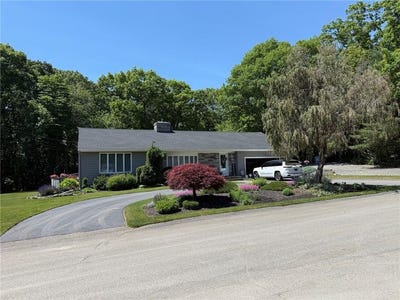 /international/us/42-elmdale-avenue-johnston-ri-110108575292/