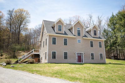 /international/us/1488-hartley-hill-road-westminster-vt-110107875427/