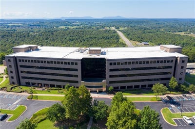 /international/us/1000-fianna-wy-unit-3rd-floor-fort-smith-ar-110088452681/?lang=zh-cn