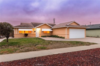 /international/us/405-n-v-lompoc-ca-110108881036/