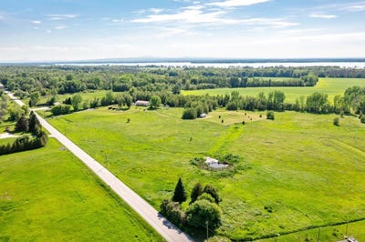 /international/us/234-truck-route-lot-3-alburgh-vt-110108692596/