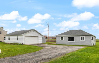 /international/us/w13172-state-road-23-road-ripon-wi-110107765108/