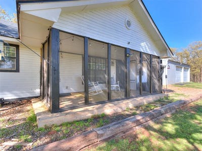 /international/us/21201-e-montgomery-drive-mcloud-ok-110107154941/
