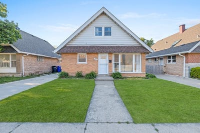 /international/us/8422-w-45th-street-lyons-il-110108193391/