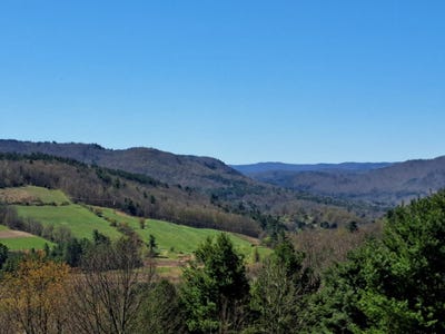 /international/us/277-breese-hollow-road-hoosick-falls-ny-110107754807/