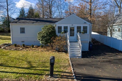 /international/us/68-upland-rd-marlborough-ma-110103979737/