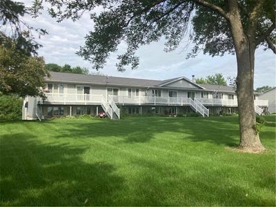 /international/us/14749-snake-trail-waseca-mn-110100754800/