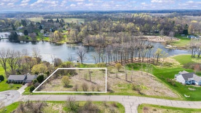 /international/us/2686-w-lakeland-drive-berrien-springs-mi-110104949995/