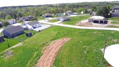 /international/us/1240-evergreen-road-bennet-ne-110105053911/