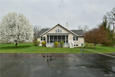 /international/us/720-kennedy-road-romulus-ny-110107964034/