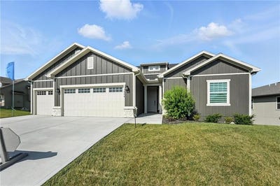 /international/us/1493-n-162nd-terrace-basehor-ks-110105342953/
