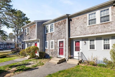 /international/us/300-falmouth-road-mashpee-ma-110107608620/