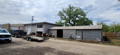 /international/us/102-s-2nd-st-canton-ks-110108026781/